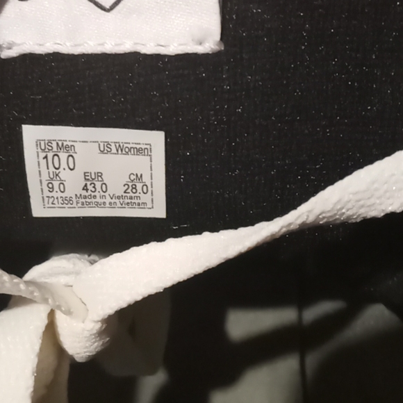 NWT VANS OFF THE WALL SK8-Hi Mte  MENS SIZE 10 - Picture 3 of 10